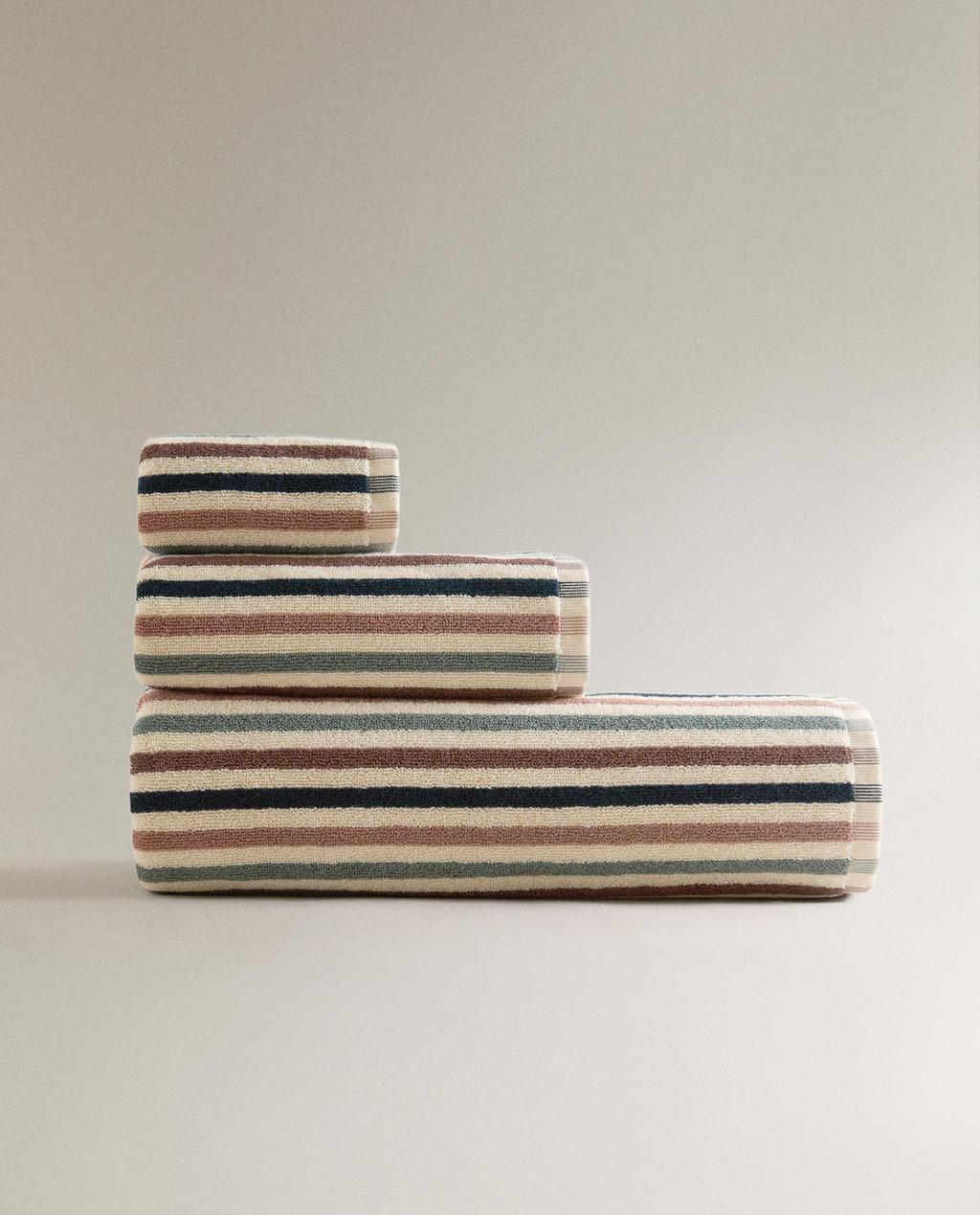 DUSTY TONE STRIPED BATH TOWEL