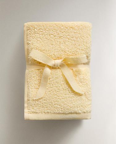 PACK OF COTTON HAND TOWELS (PACK OF 3)