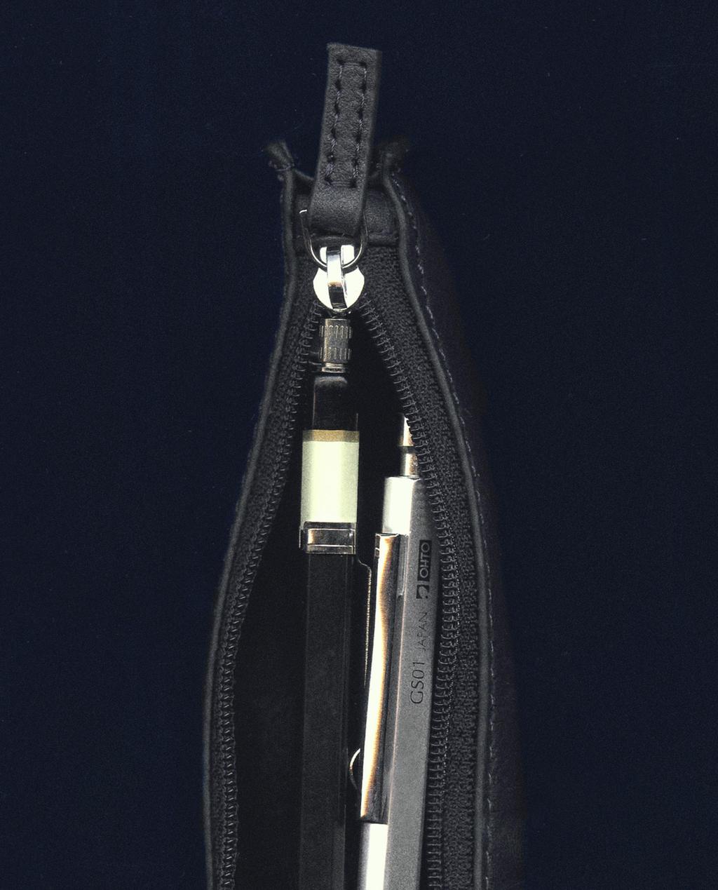 TROUSSE ET STYLOS