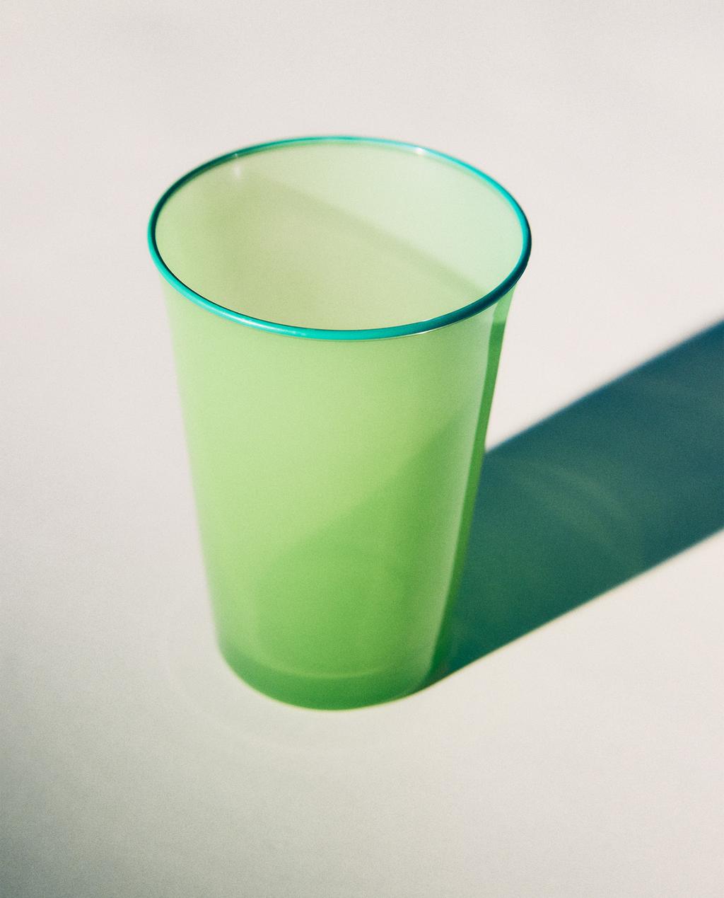 COLOURED GLASS TUMBLER