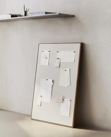 PANEL MAGNETYCZNY Z DREWNIANĄ RAMKĄ
