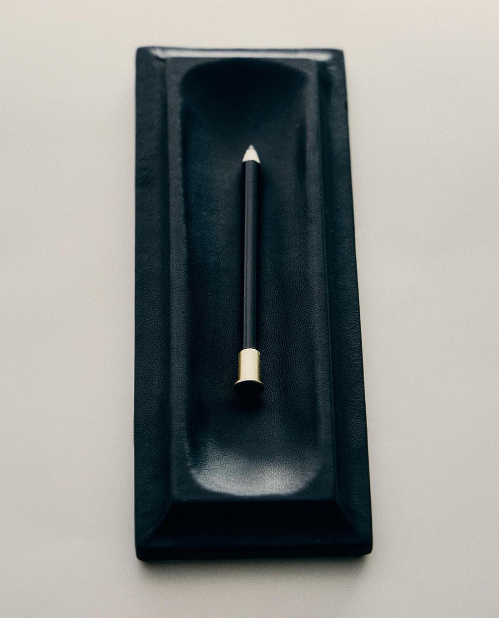 LEATHER DESK TRAY FOR PENS