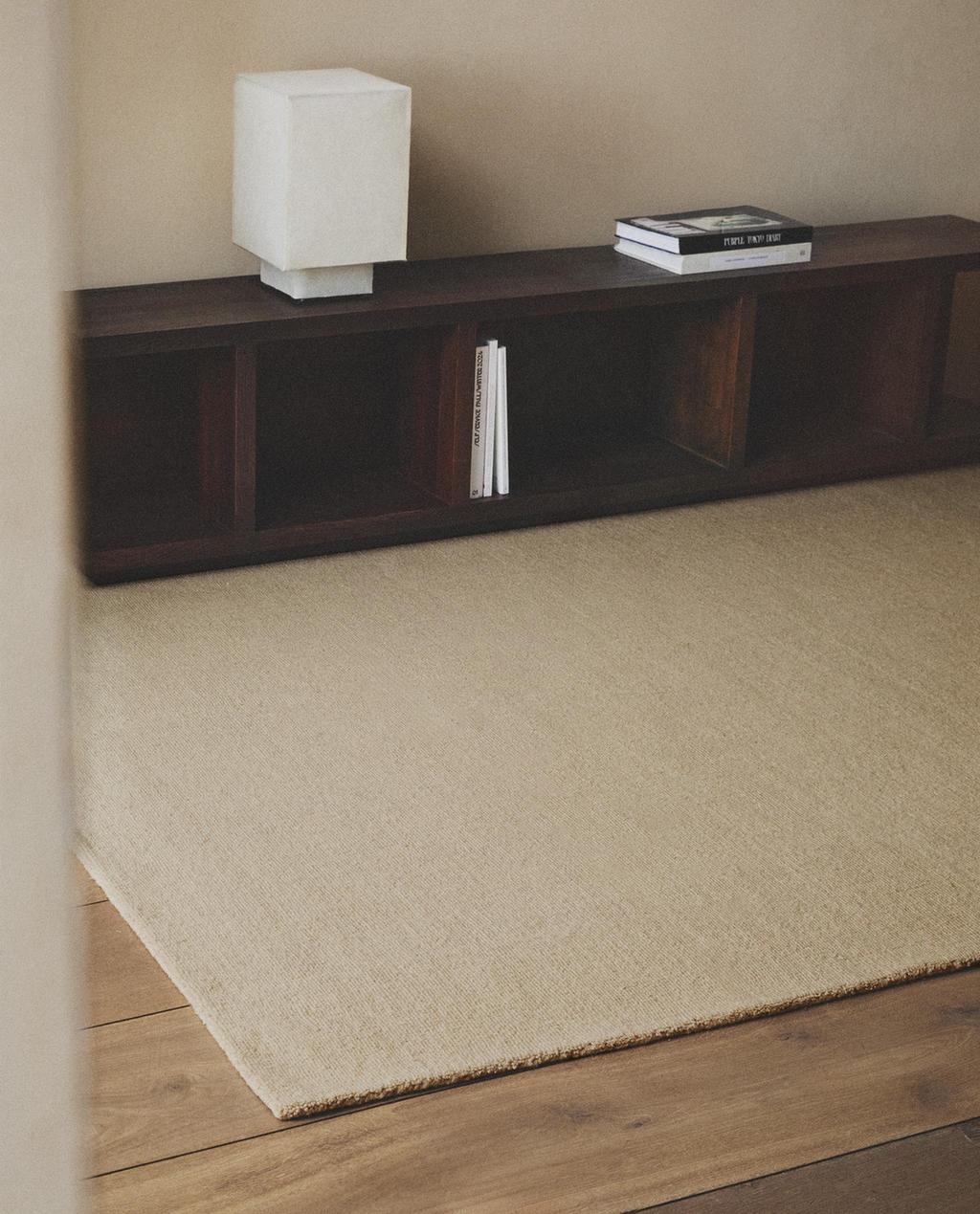 WOOL RUG