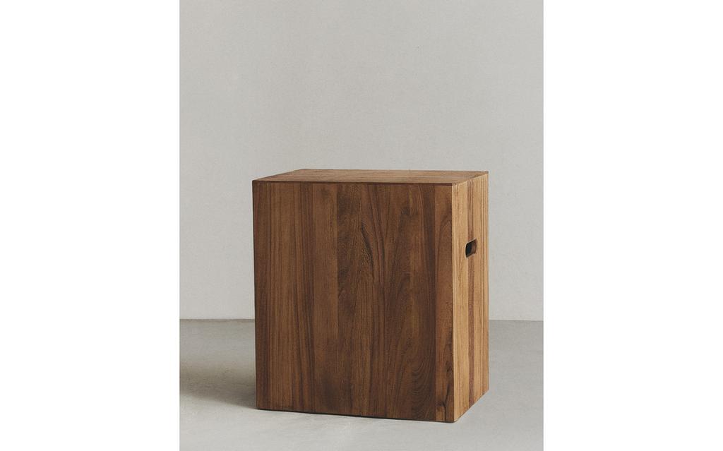 WOODEN CUBE SIDE TABLE