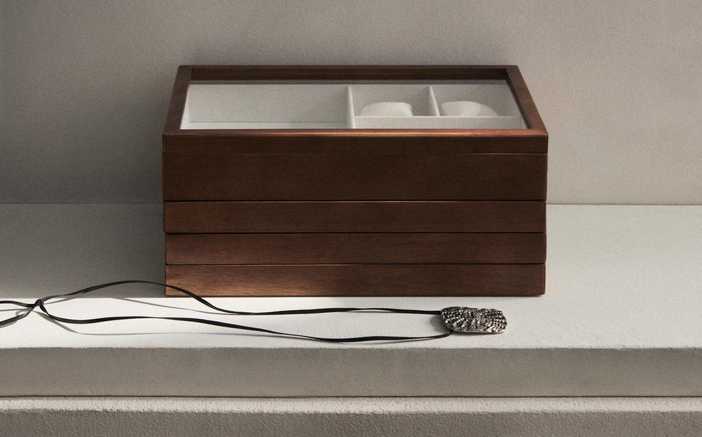 LARGE WOODEN JEWELLERY BOX