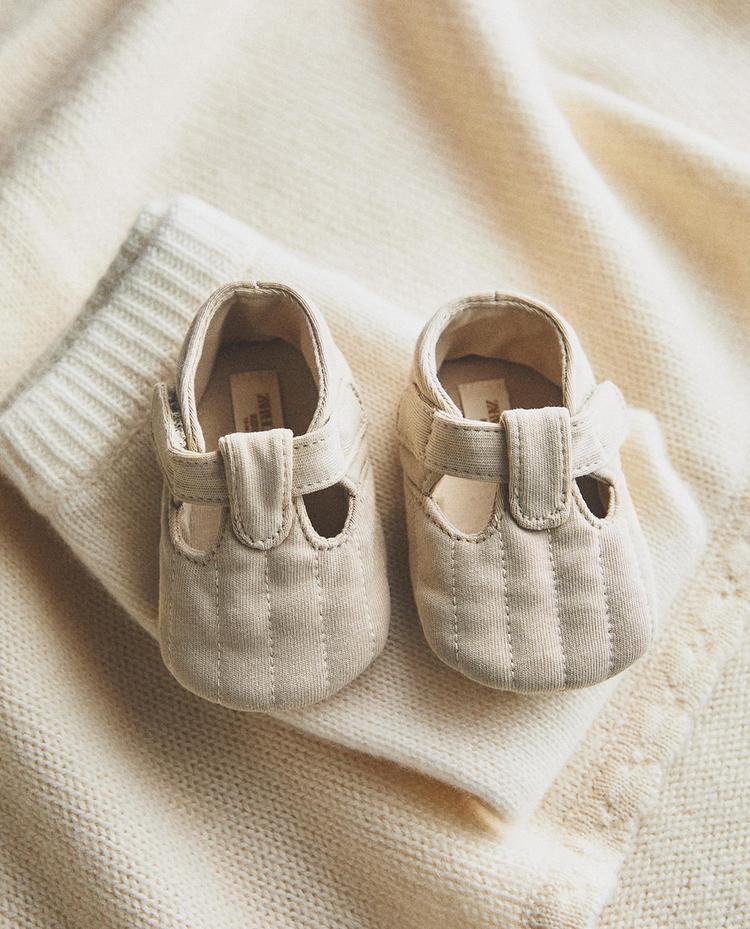 SANDAL-STYLE BOOTIES