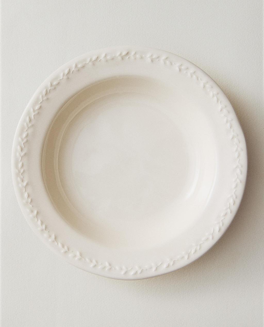 EARTHENWARE SOUP PLATE WITH RAISED-DESIGN EDGE