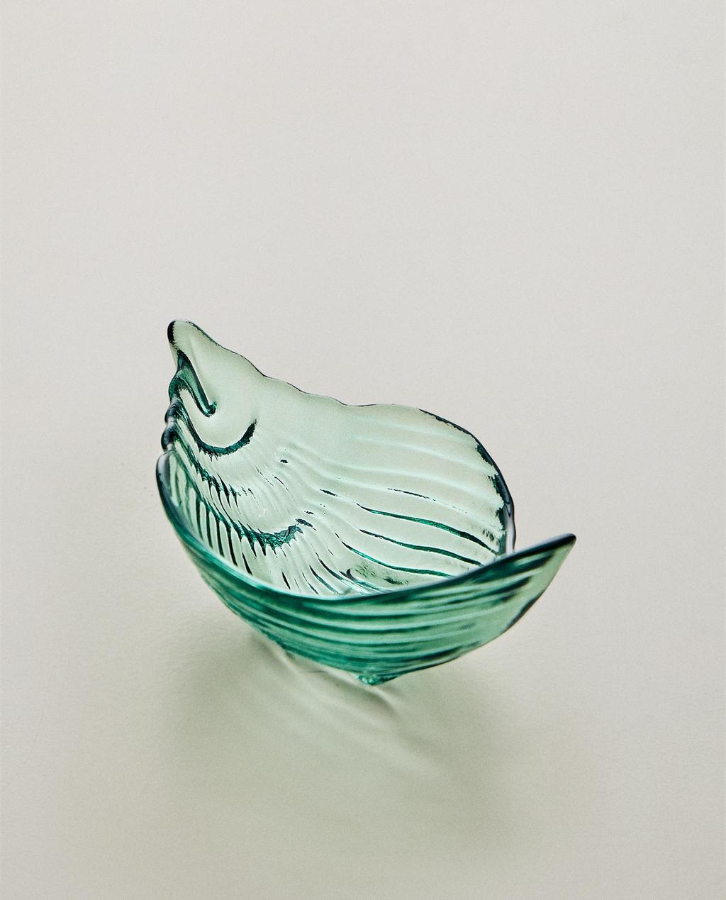 SHELL GLASS BOWL