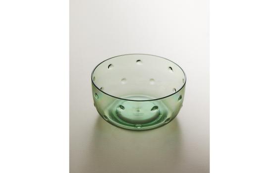 SCHALE AUS Acrylglas MIT PUNKTEN