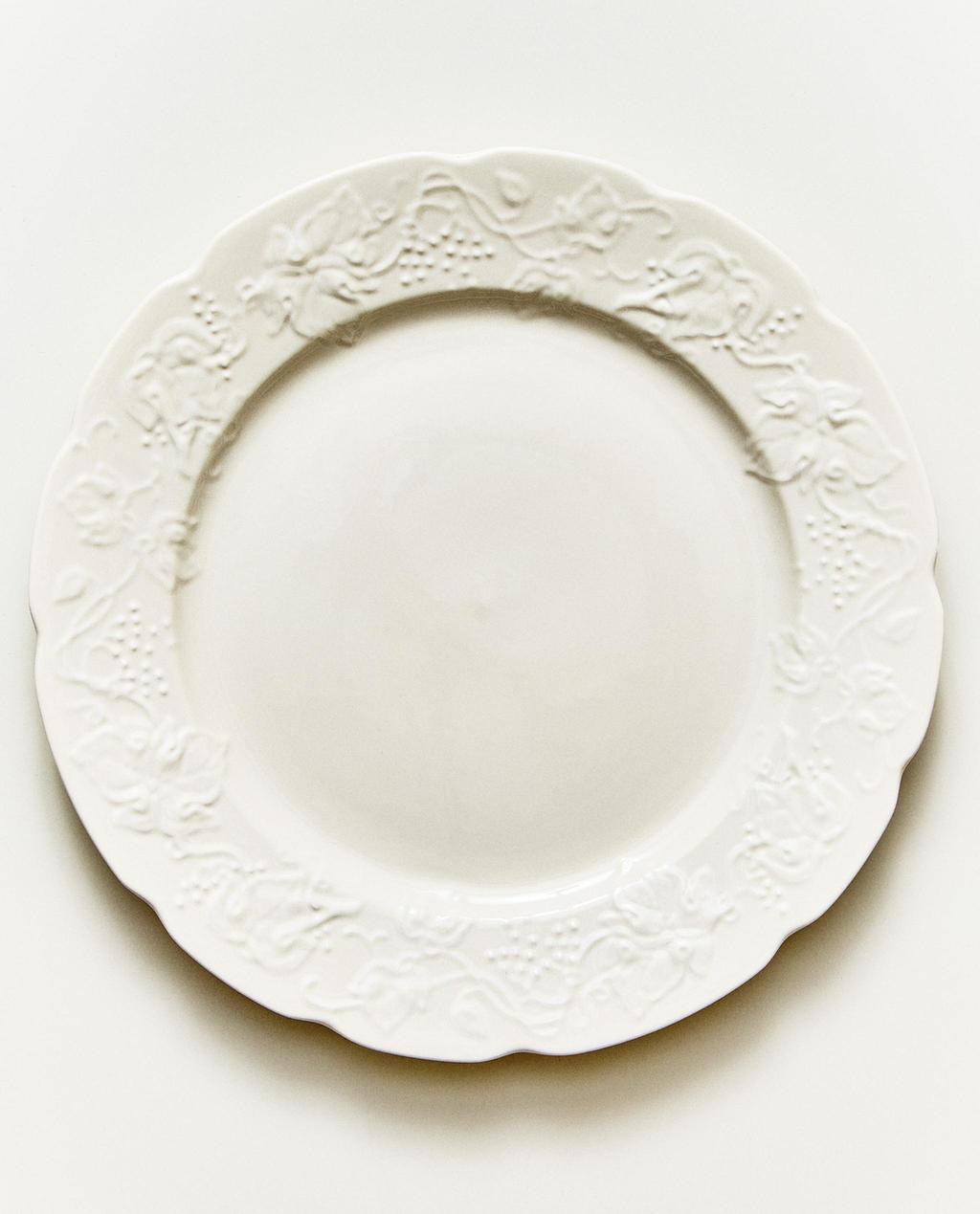 PLATO LLANO PORCELANA UVAS