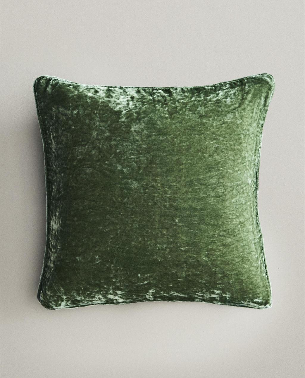 VELVET CUSHION COVER