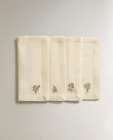 PAQUETE DE SERVILLETAS BORDADO FLORES (PAQUETE DE 4)