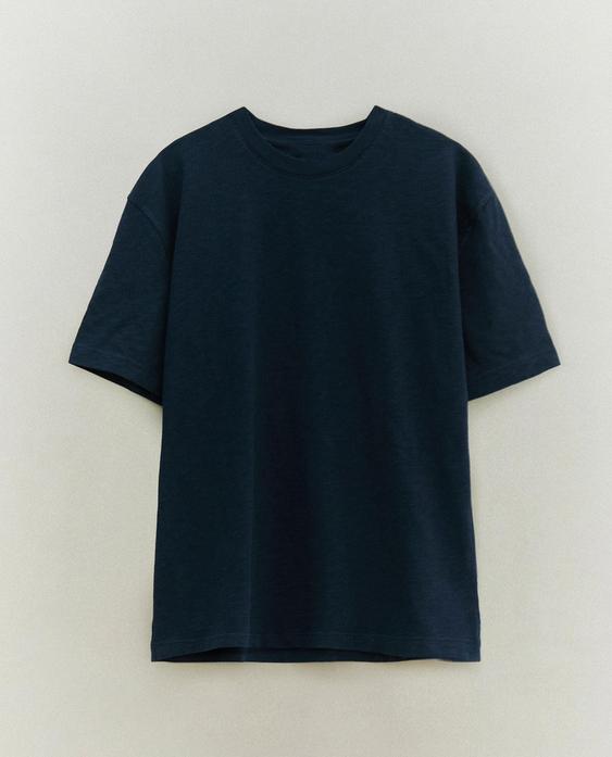 เสื้อยืดผ้าฝ้ายแขนสั้น