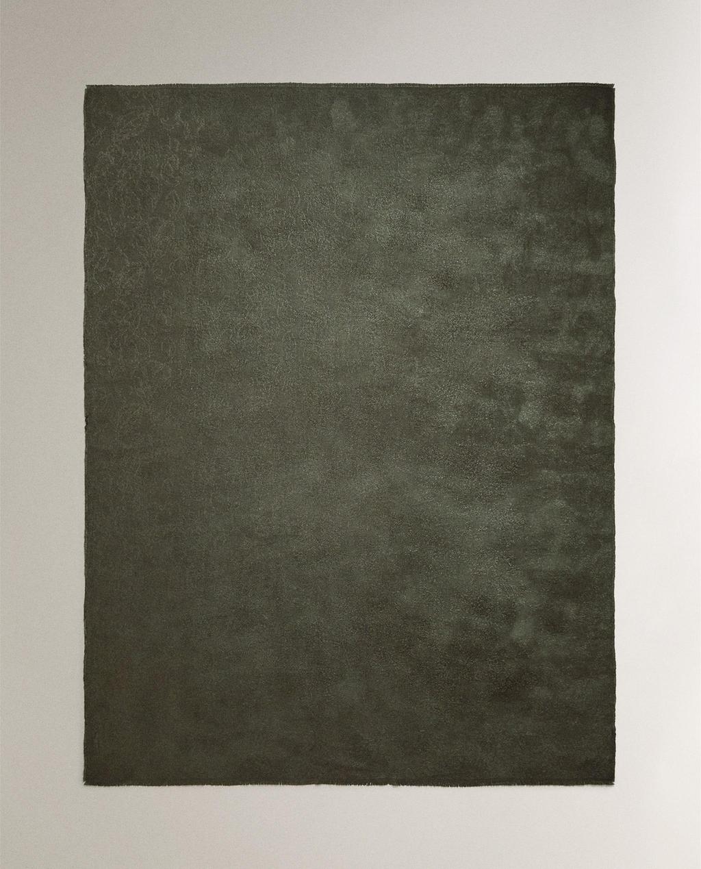 FLORAL JACQUARD THROW