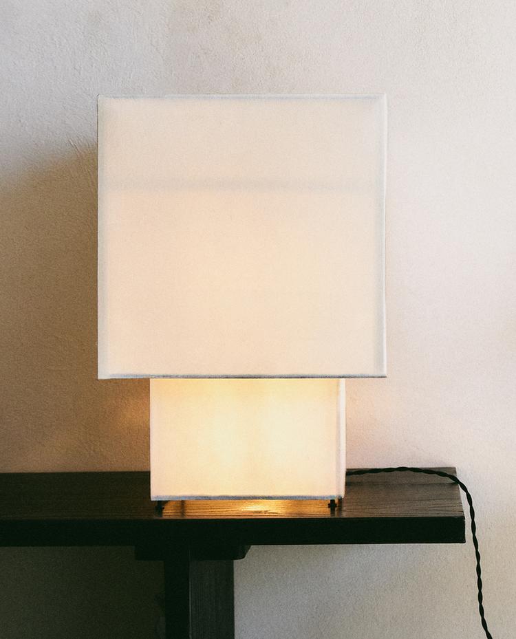 TABLE LAMP M 02