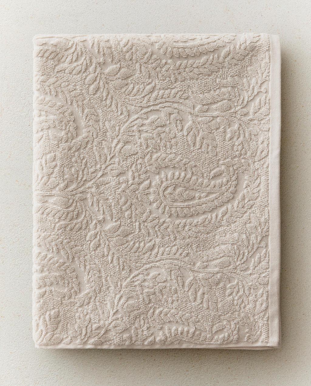 PAISLEY JACQUARD BATH TOWEL