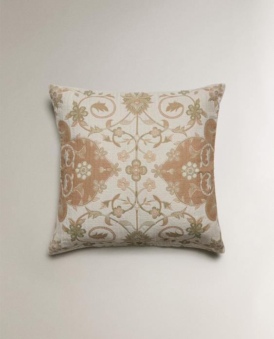 JACQUARD CUSHION COVER