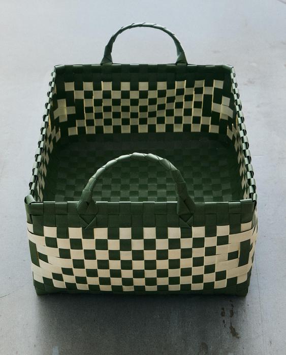 WOVEN BASKET