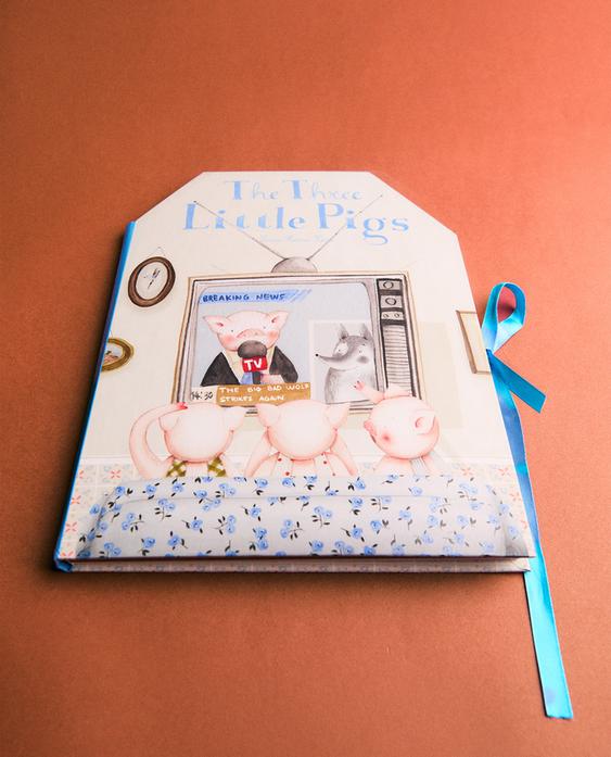 THE THREE LITTLE PIGS CARROUSEL BOOK (ENGLISH)