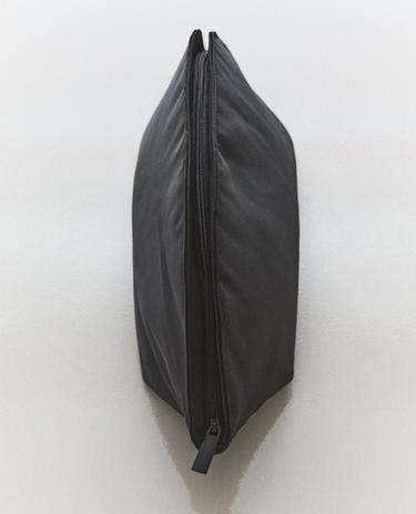 SATEEN CRESCENT MOON WASH BAG