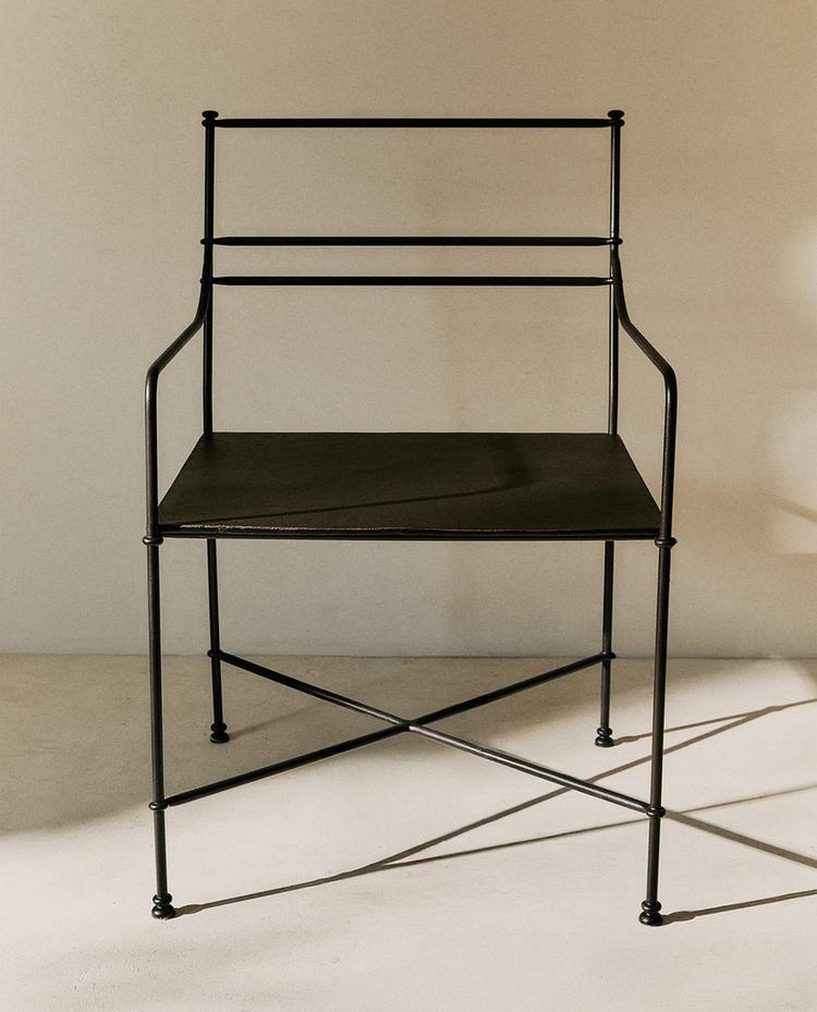 OUTDOOR FORGED METAL ACCENT CHAIR WITH ARMRESTS