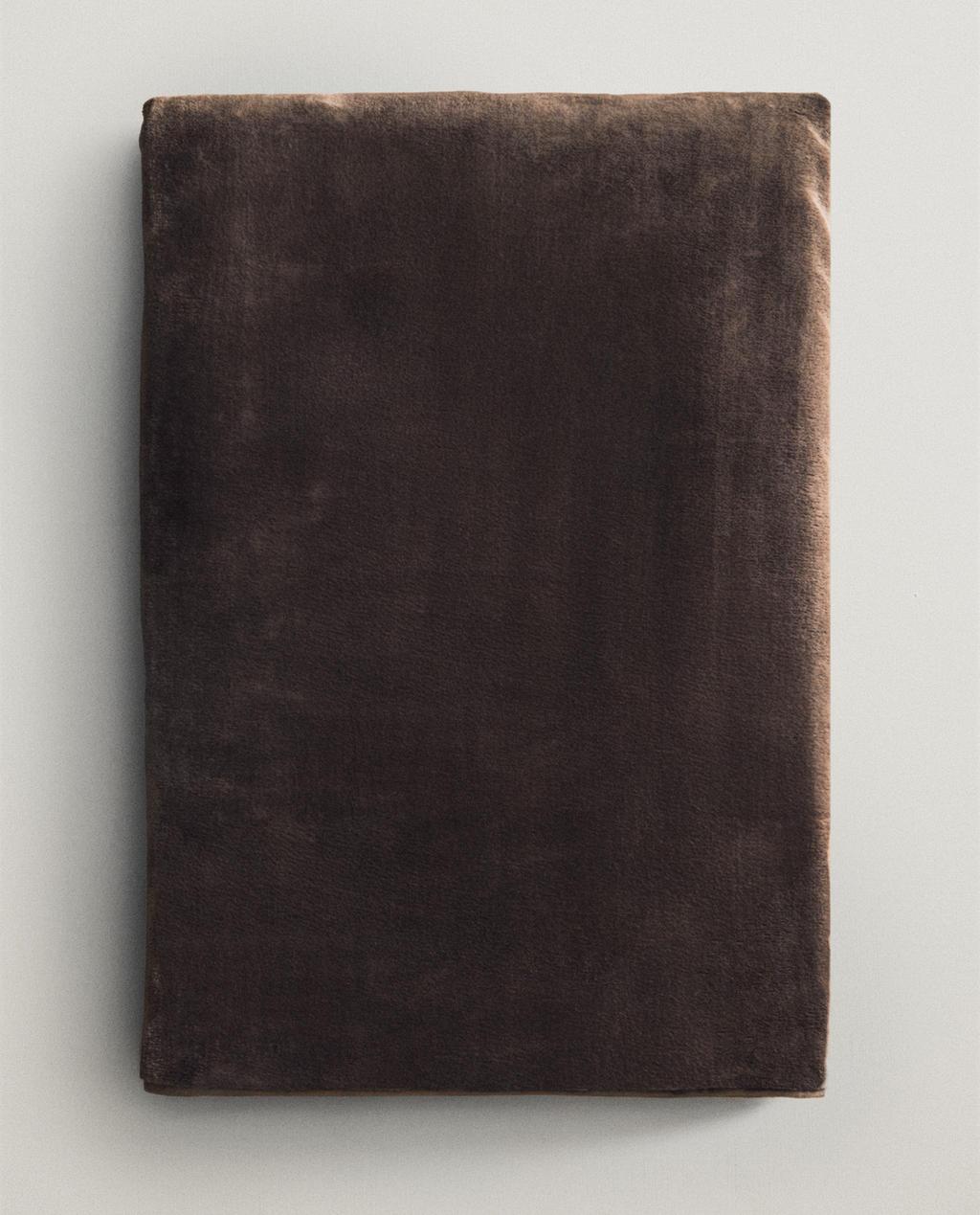 SOLID FAUX FUR BLANKET