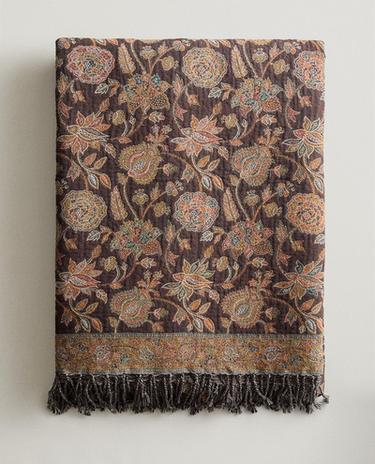 FLORAL JACQUARD THROW