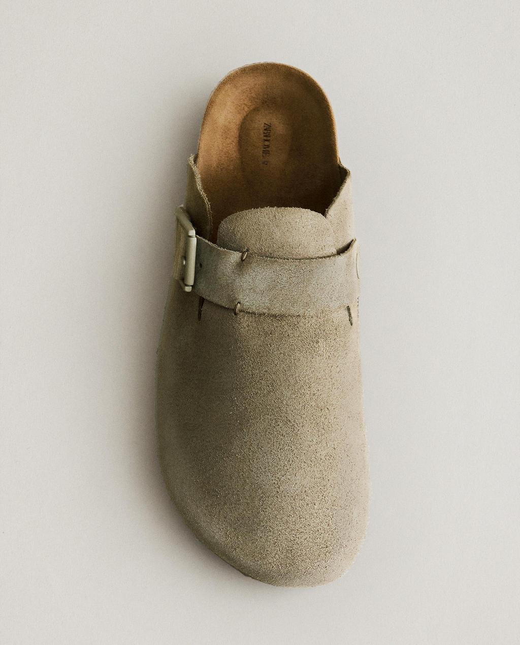 LEATHER CLOGS WITH BUCKLE AND TOPSTITCHING DETAIL