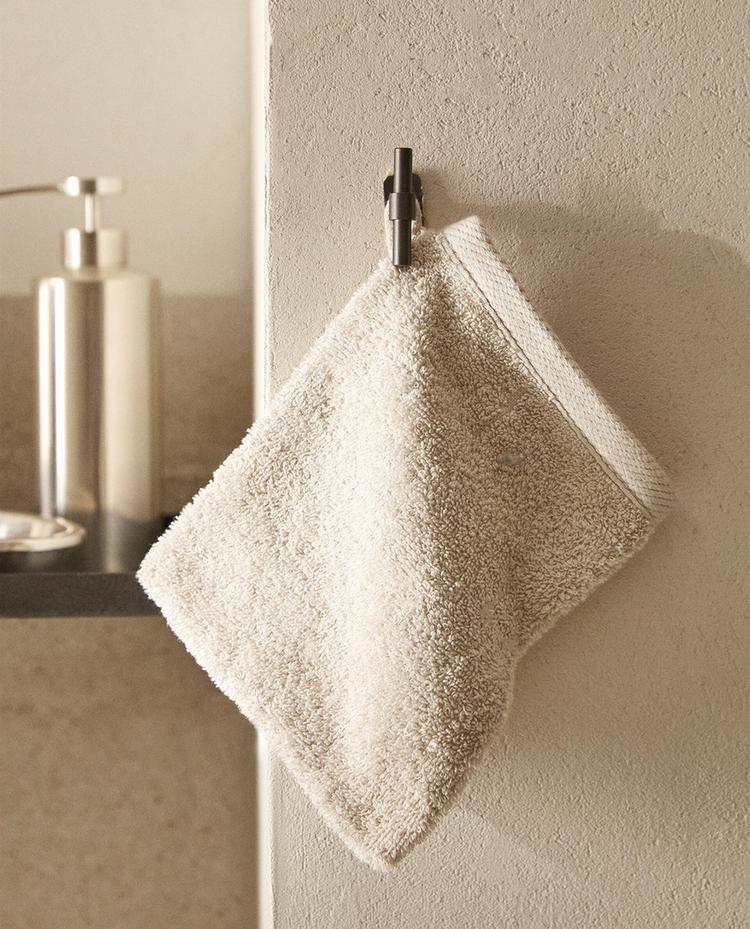 GANT DE TOILETTE EN COTON ÉPONGE