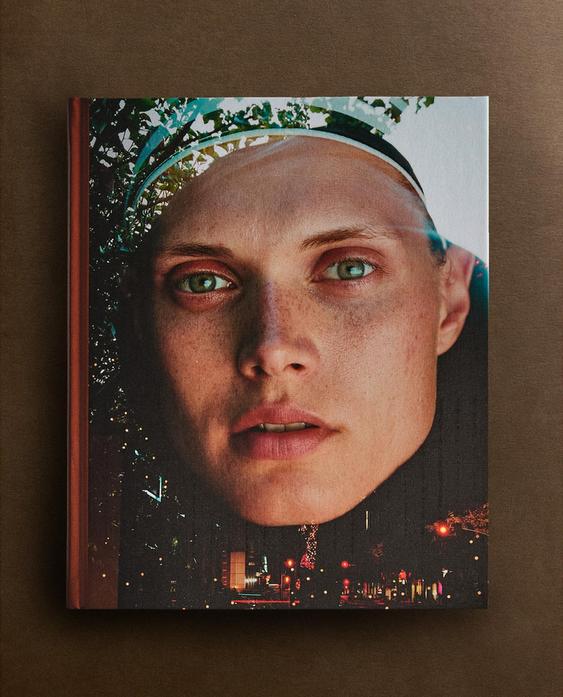 THE MODEL BOOK (ENGLISH)