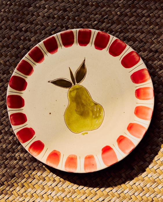 EARTHENWARE DESSERT PLATE WITH FRUIT DESIGN
