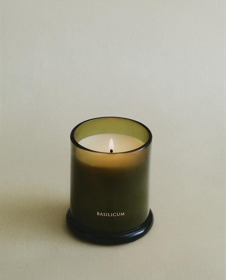 (150 ก.) เทียนหอม BASILICUM