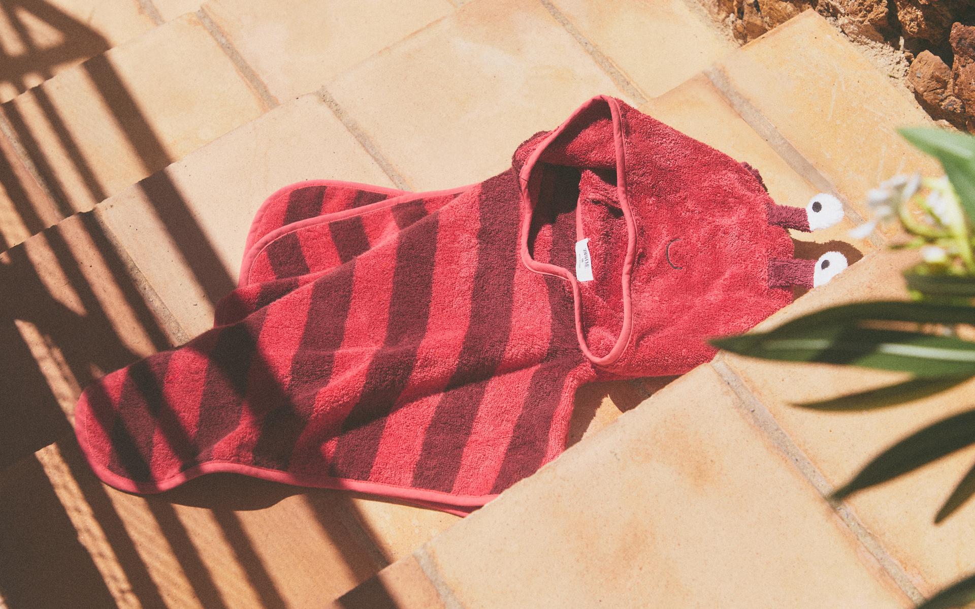 KIDS' LOBSTER BEACH PONCHO