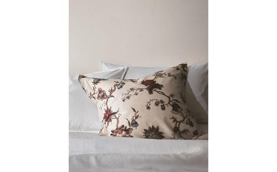 FUNDA DE ALMOHADA SATÉN FLORAL | KATHARINE POLE