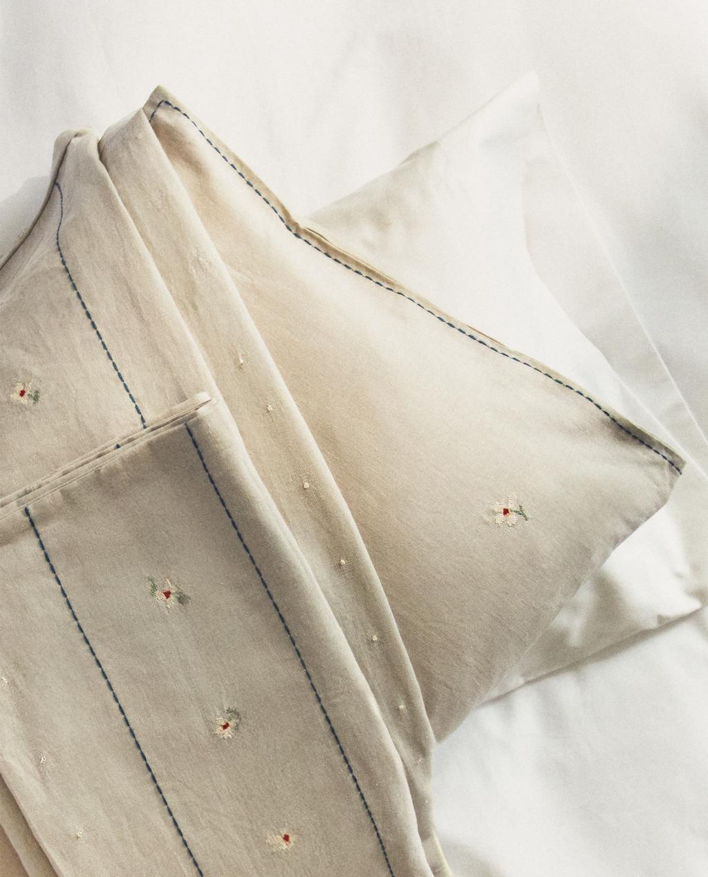 LINGE DE LIT ENFANT FLEURS ET RAYURES