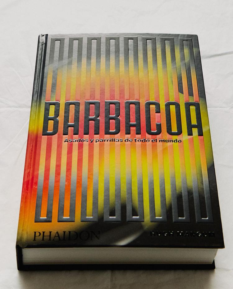 LIBRO BARBACOA, ASADOS Y PARRILLAS DE TODO EL MUNDO (ESPAÑOL)