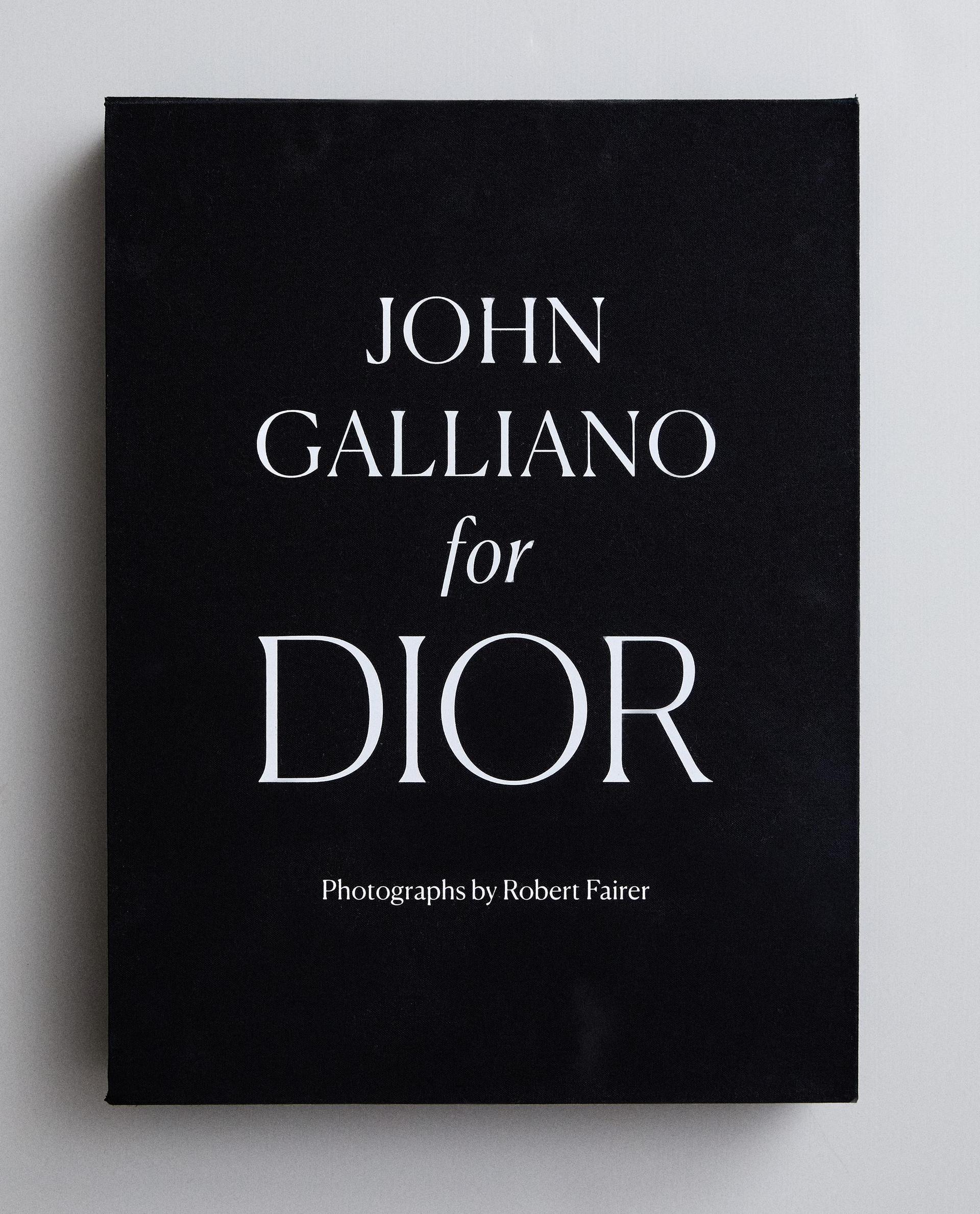 JOHN GALIANO FOR DIOR BOOK (ENGLISH)