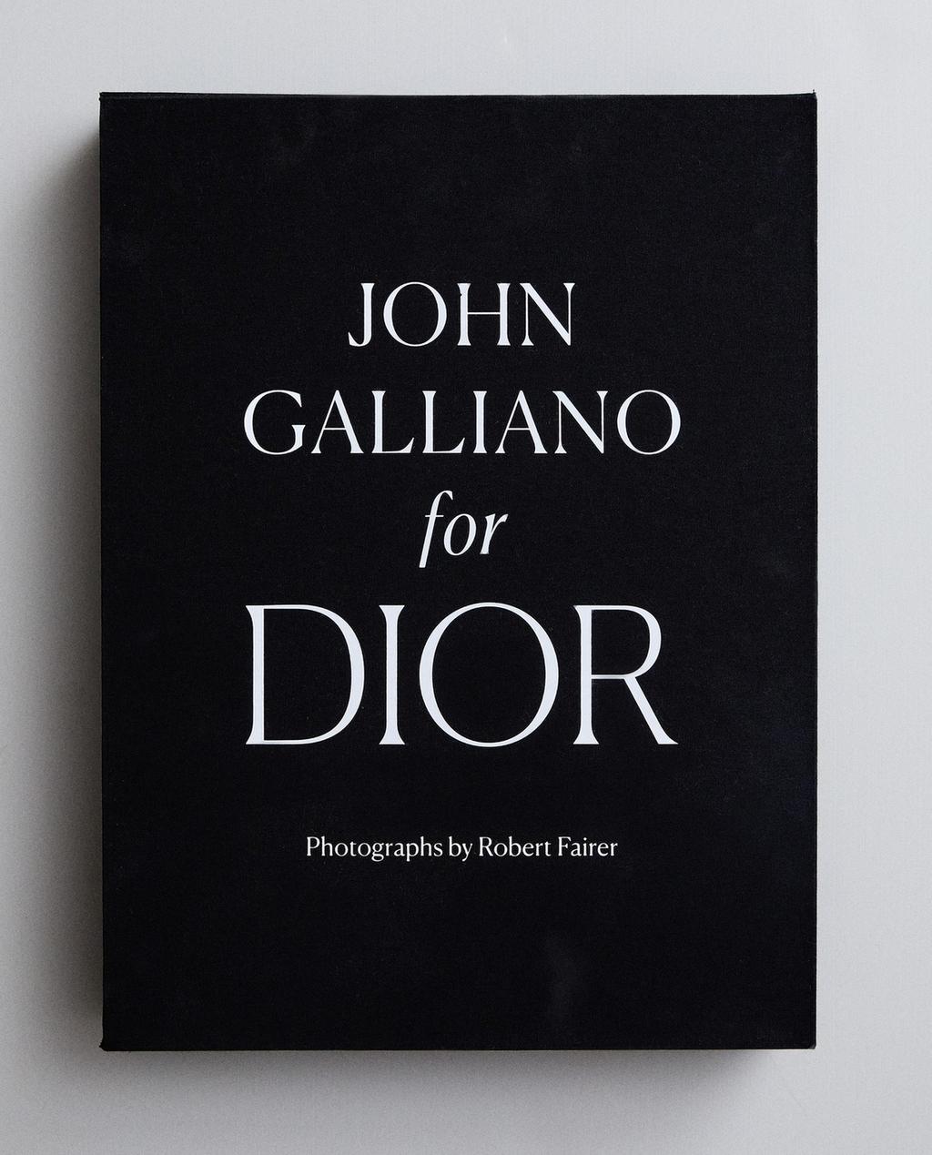LIBURUA, JOHN GALLIANO FOR DIOR (INGELESA)