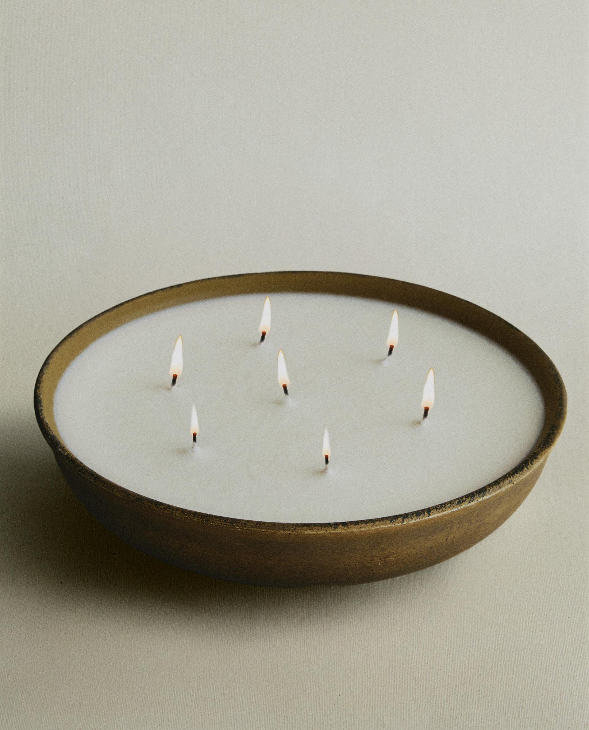 (1200 G) INCENSE LEATHER SCENTED CANDLE