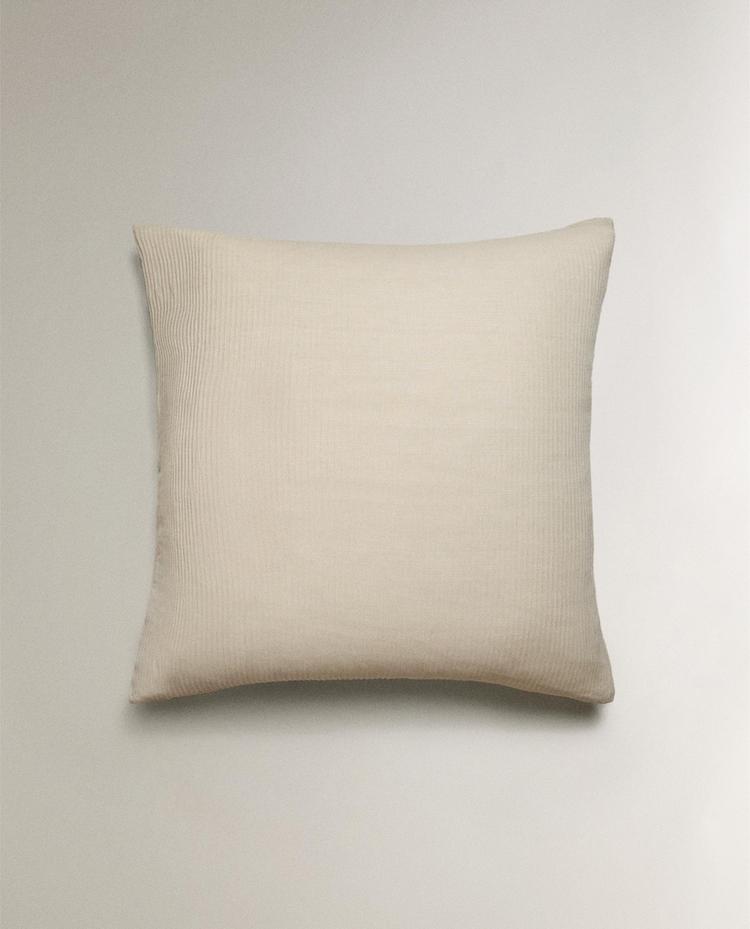 GATHERED QUILT CUSHION COVER