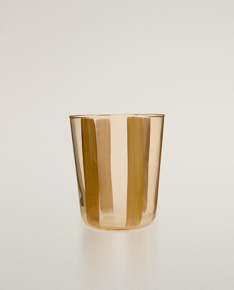 GLASS TUMBLER WITH LINE DESIGN