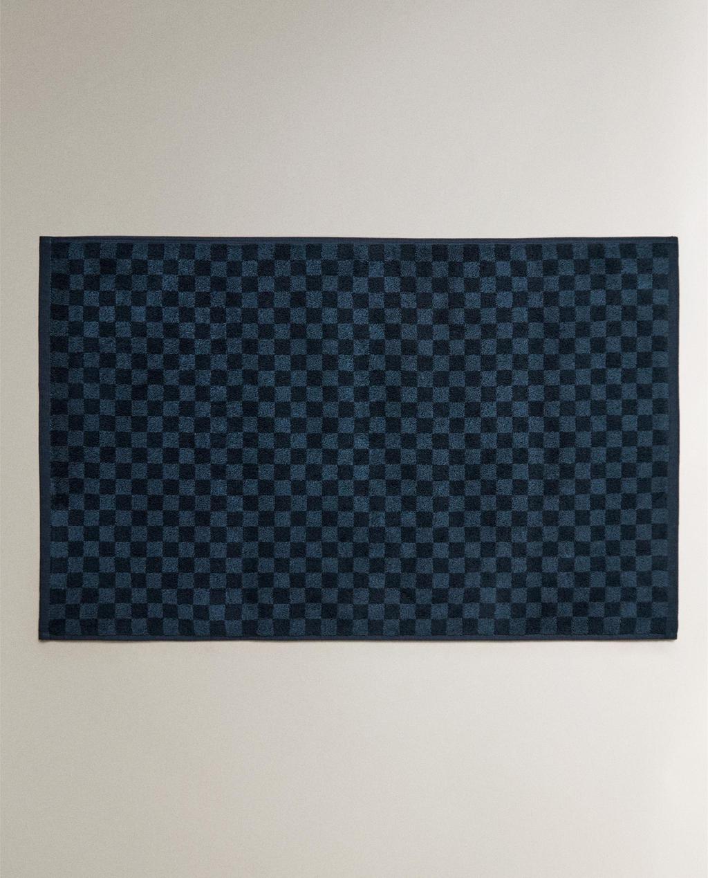 CHEQUERED BATH MAT