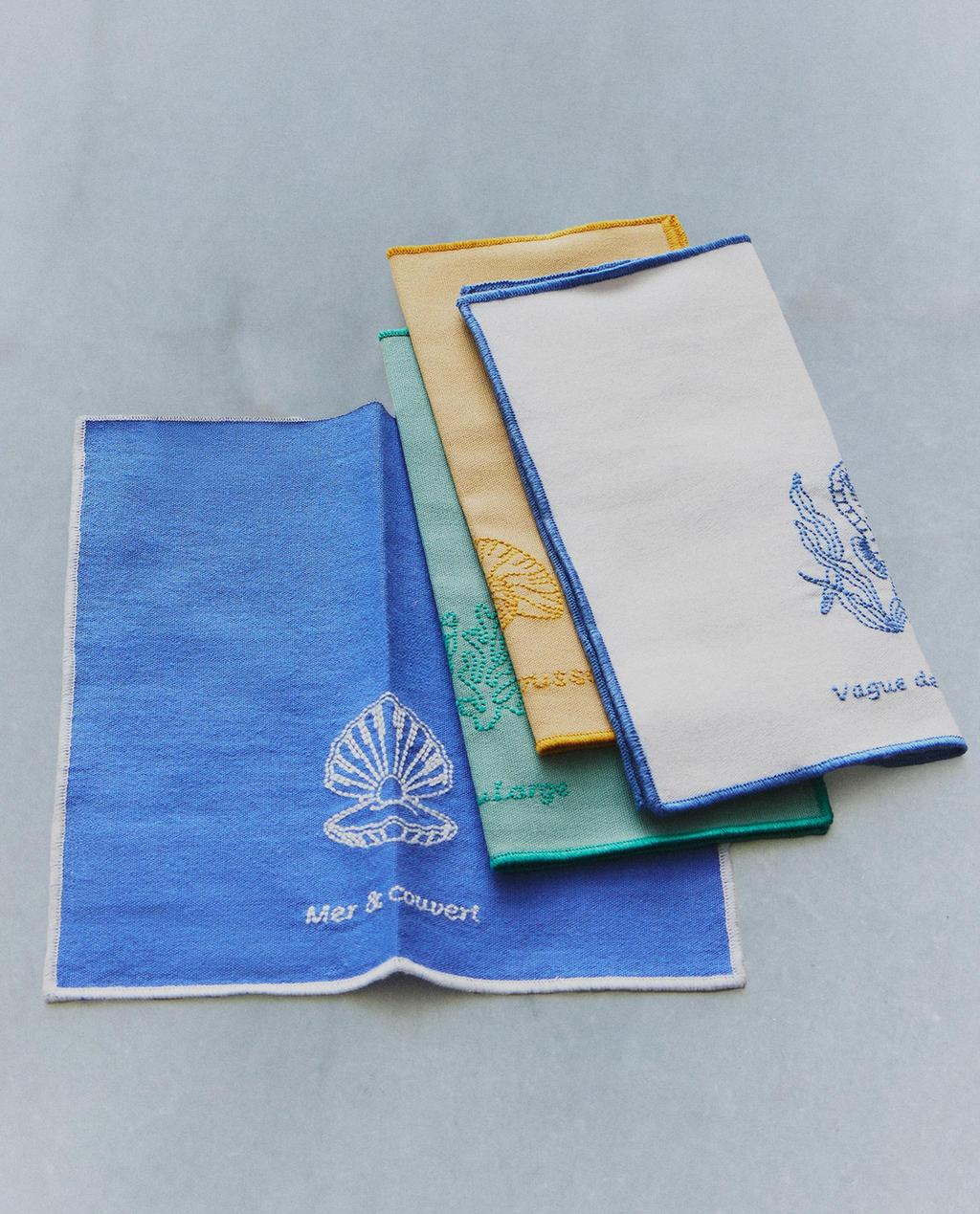 PACK OF EMBROIDERED MARINE COCKTAIL NAPKINS (PACK OF 4)