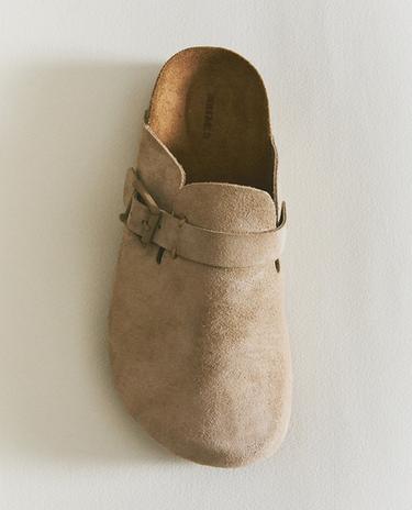 SABOT CUIR BOUCLE DÉTAIL SURPIQÛRE