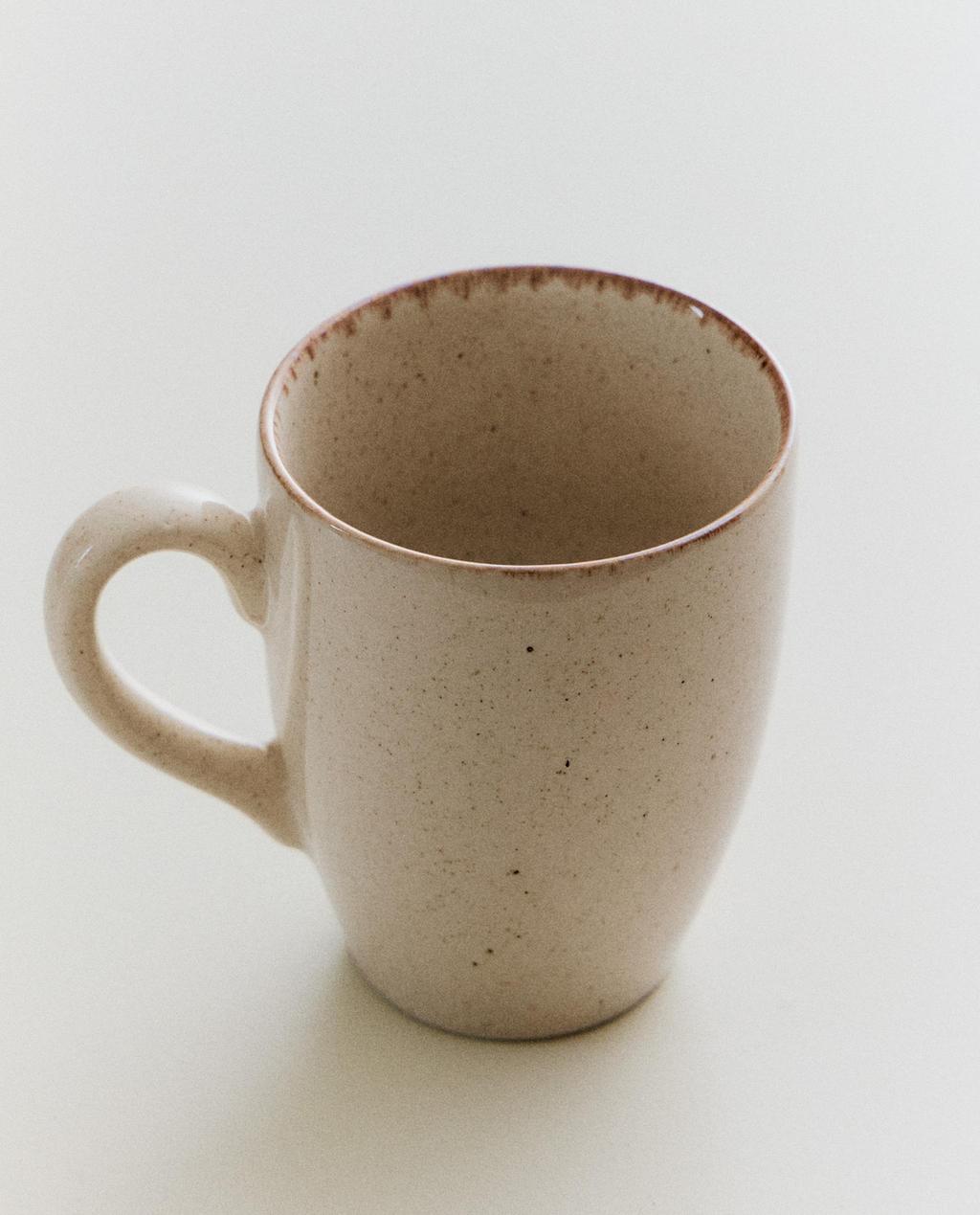 TAZZA IN GRÈS CON BORDO INVECCHIATO