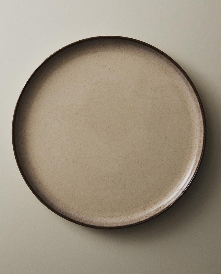 STONEWARE DINNER PLATE