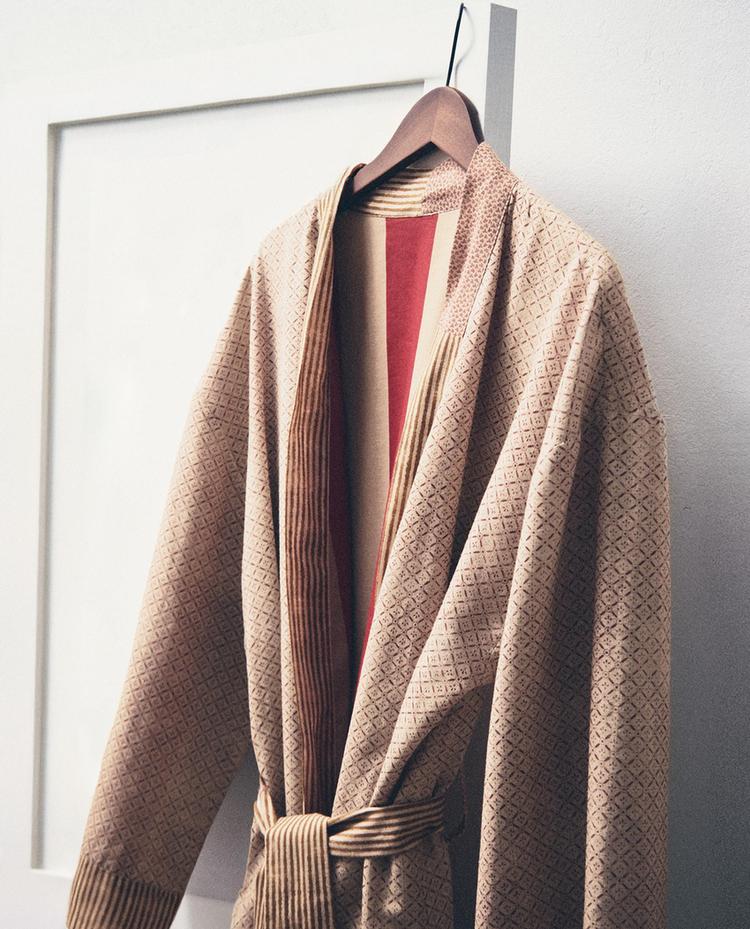 DRESSING GOWN WITH CONTRAST PRINTS | KATHARINE POLE