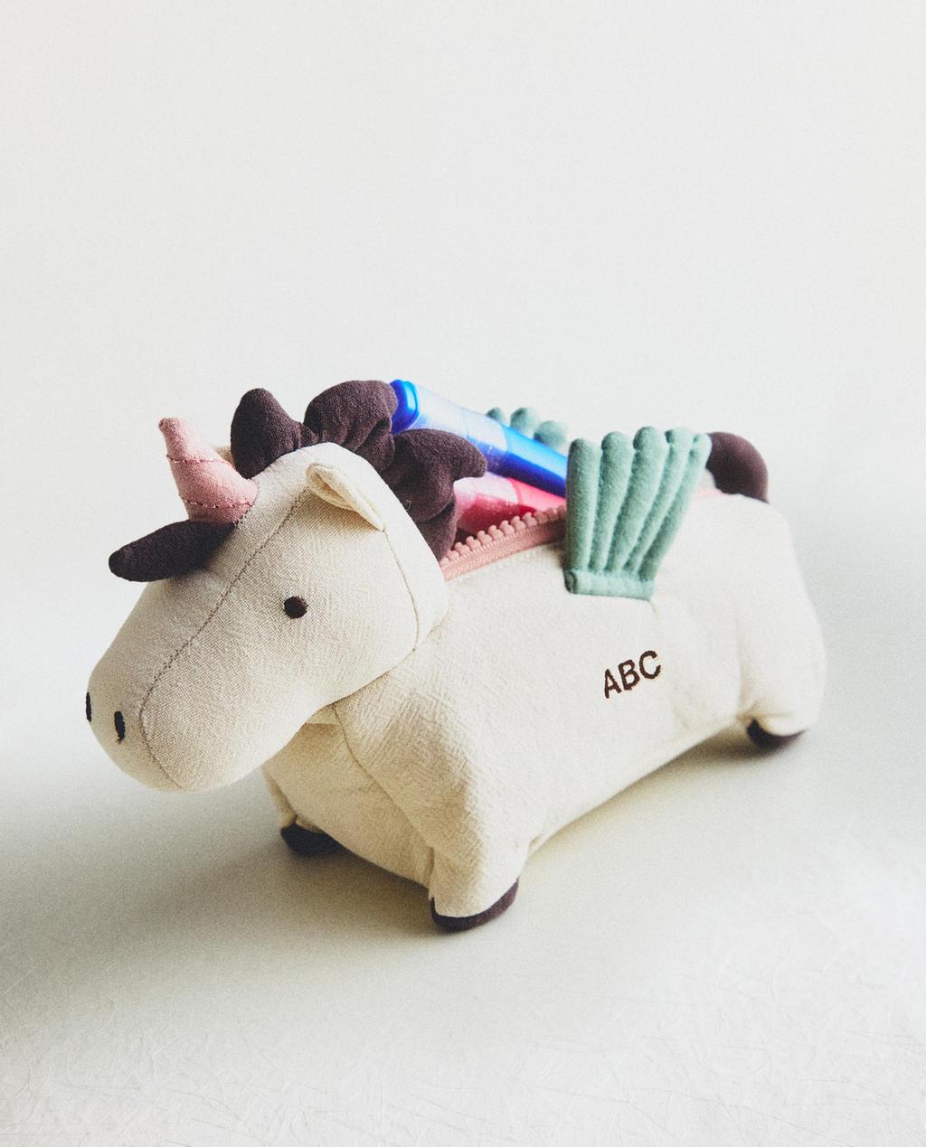 CHILDREN’S UNICORN PENCIL CASE