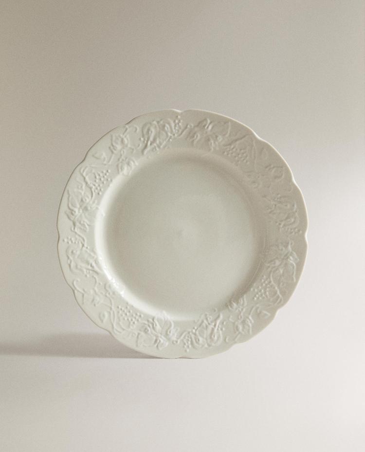 GRAPE PORCELAIN DINNER DISH