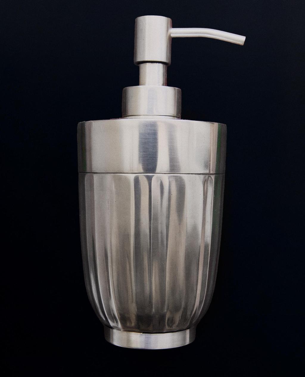 SCALLOPED METAL SOAP DISPENSER